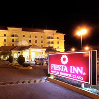 Fiesta Inn Express Нуэво-Ларедо Экстерьер фото